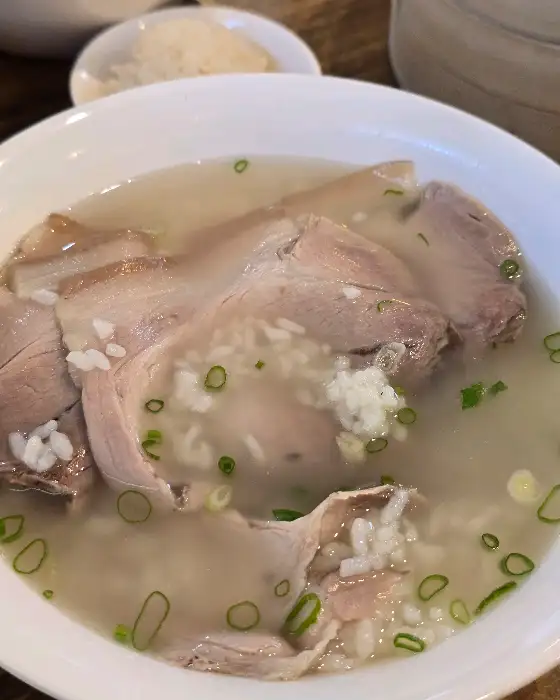 곰탕 속 고기