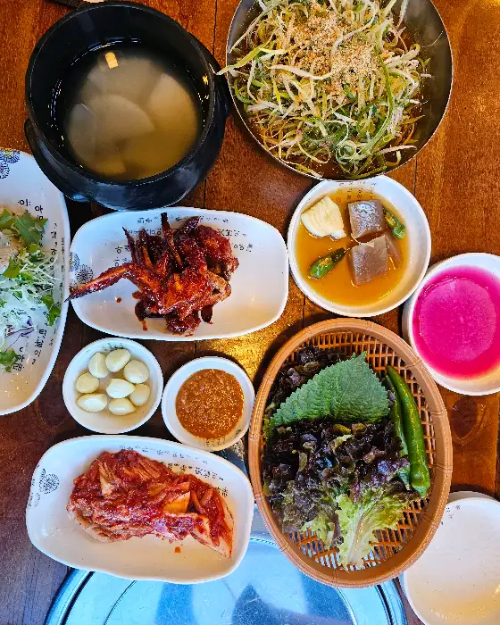 밑반찬과 쌈채소