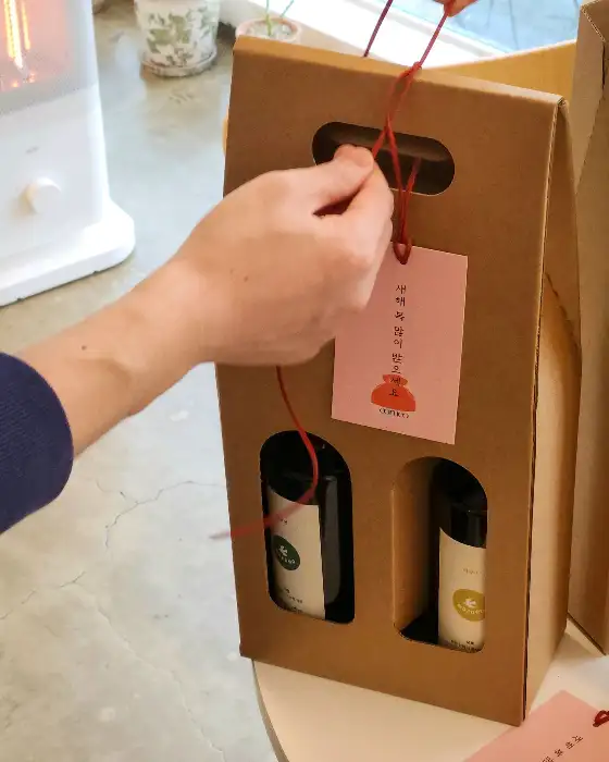 갓 구워져 나온 에그타르트의 노릇한 자태