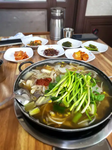보글보글 끓고 있는 해물탕