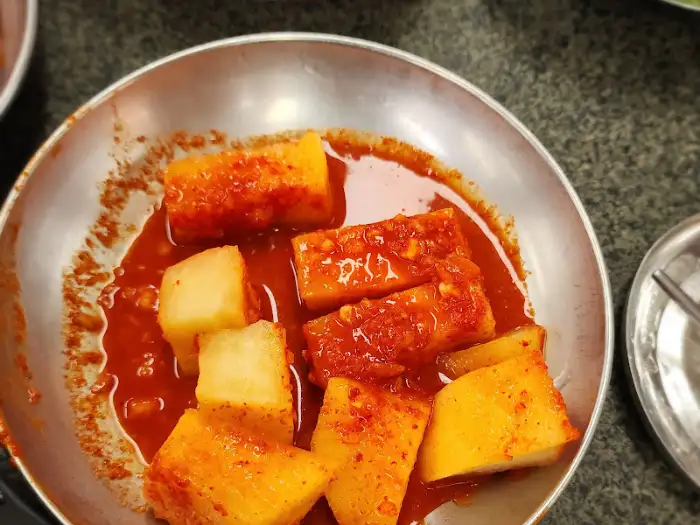 먹음직스러운 깍두기