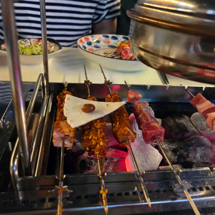 윤기 나는 꿔바로우 근접샷