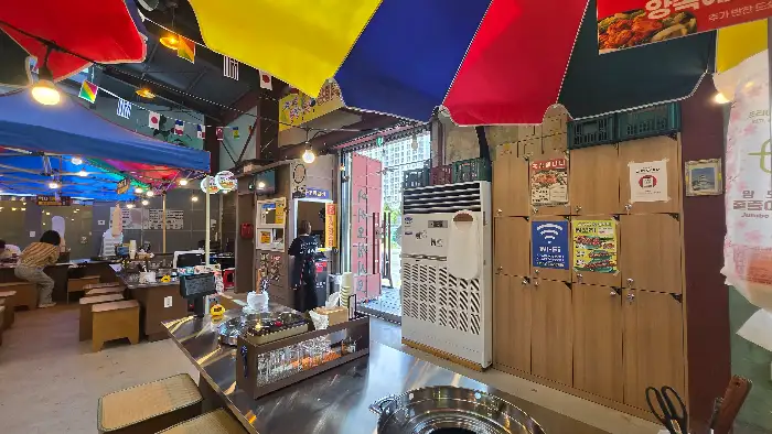 풍장닭갈비 테이블 세팅 모습