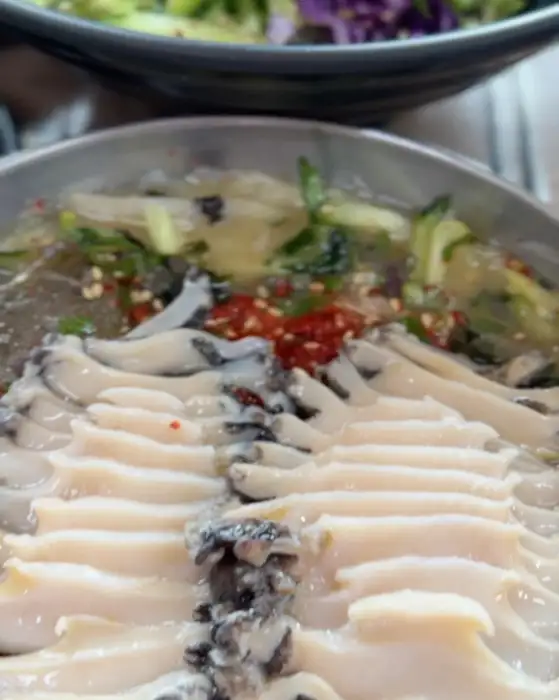 맛깔스러운 기본 반찬들