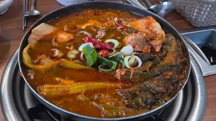 갓김치찌개 전체샷
