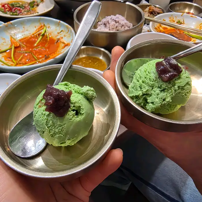 달콤쌉싸름한 녹차 아이스크림