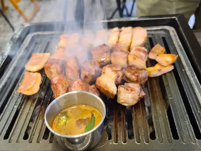 잘 익은 흑돼지
