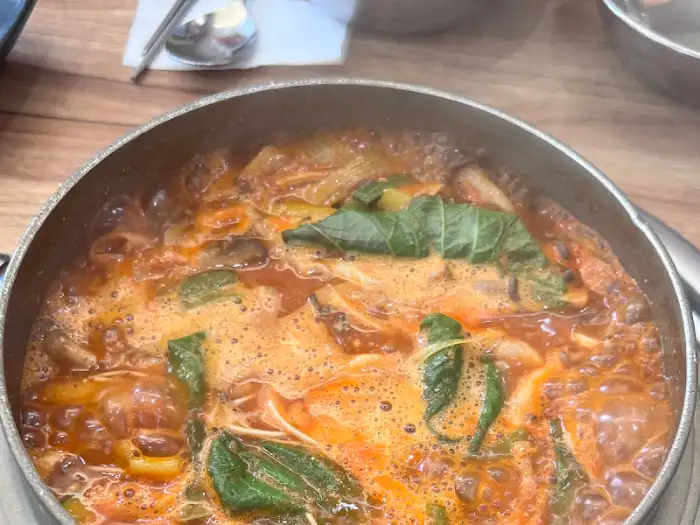 추어탕 냄비와 국자