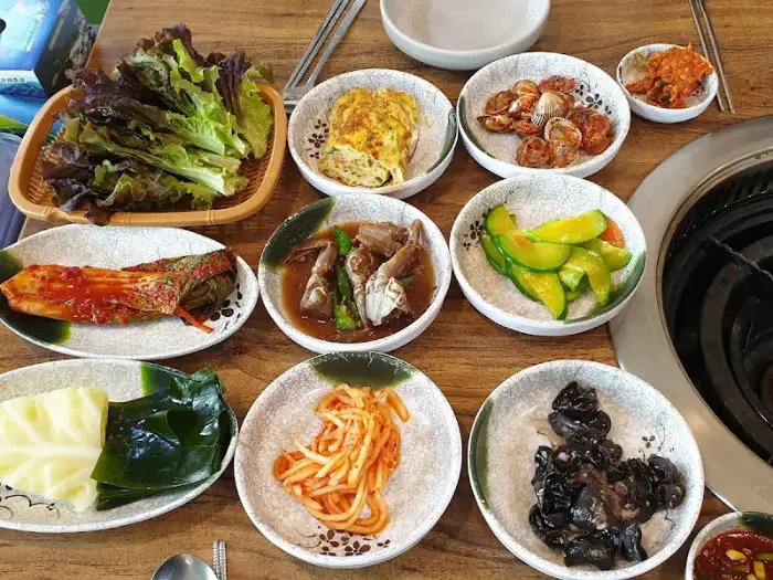 쌈 채소와 김치