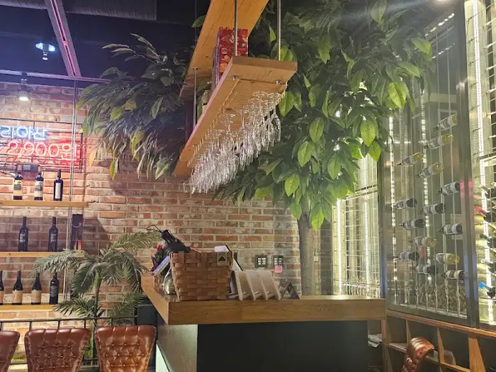 그대만의작은공간 본점 내부 와인잔 걸이