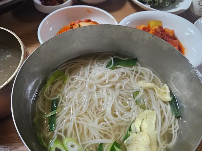 갈비탕과 함께 나온 소면
