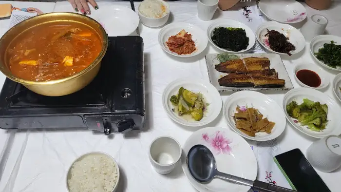 보글보글 끓고 있는 찌개