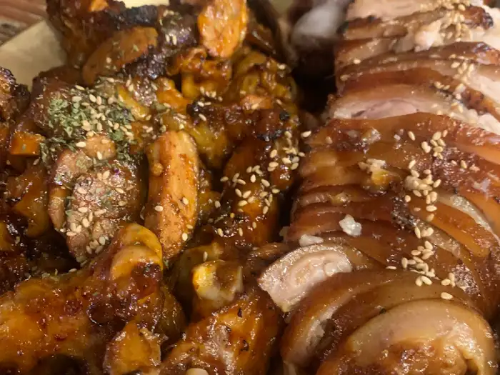 윤기 나는 일반 족발