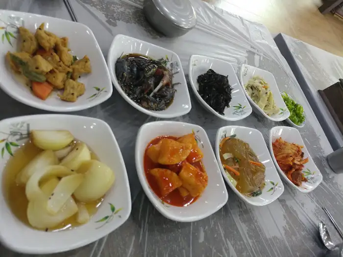 고향식당 밑반찬