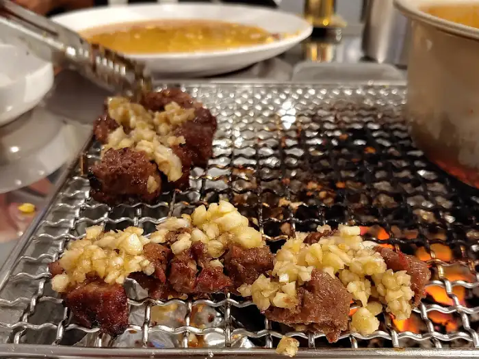 마늘 양념 우(갈비) 굽는 모습