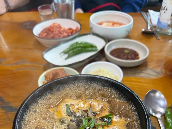 식당 내부 전경