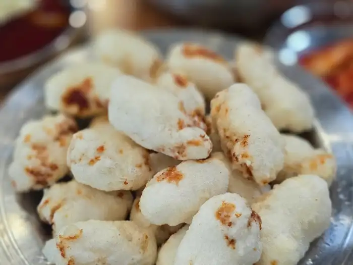 찹쌀탕수육 단면 클로즈업