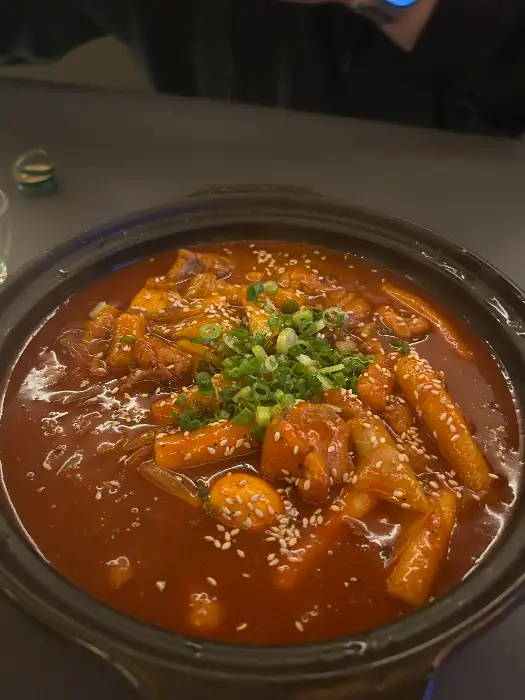매콤한 떡볶이 메뉴 사진