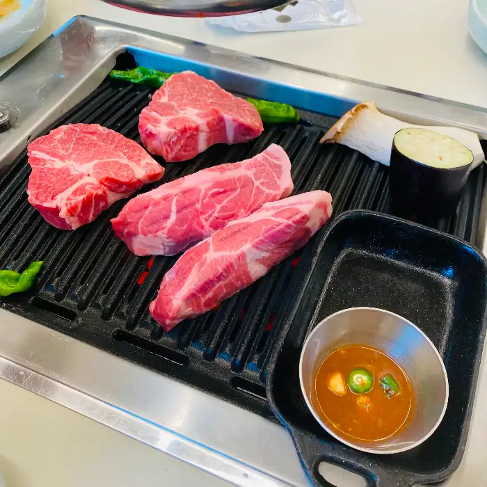 잘 구워진 목살