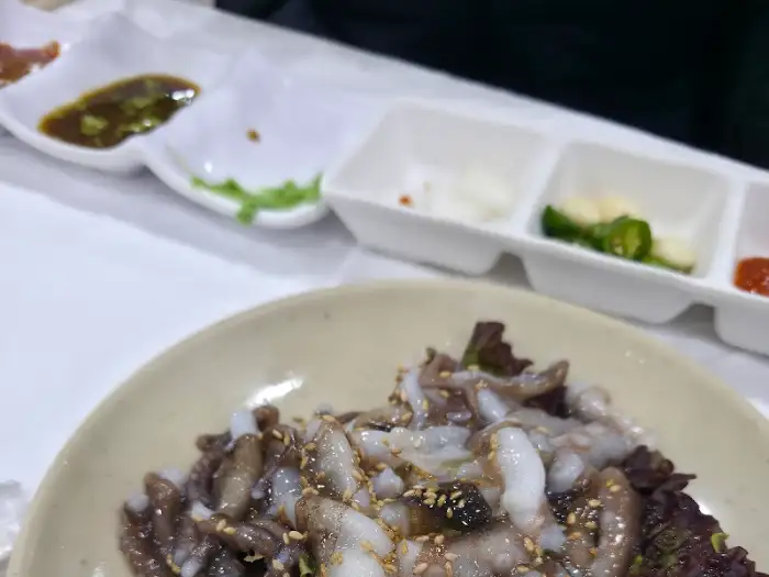 신선한 산낙지 요리