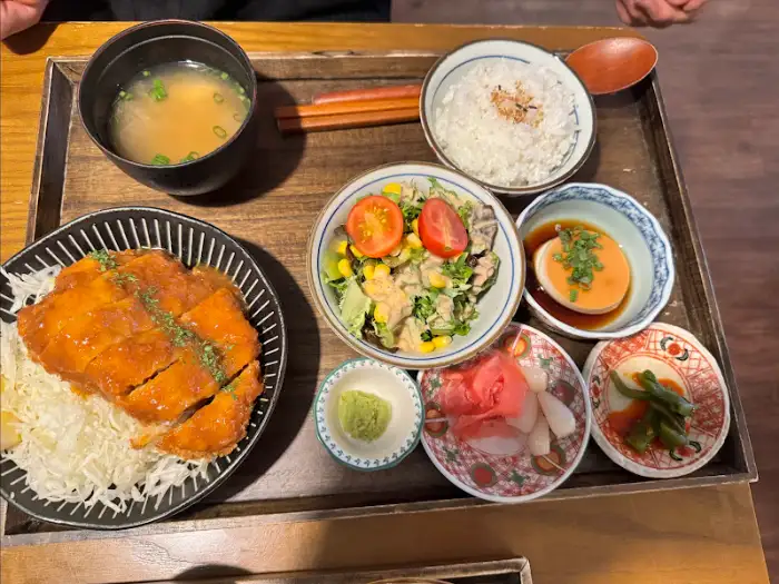 미소카츠 정식 세트