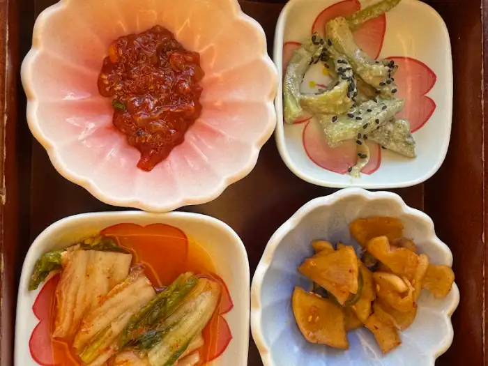 아삭한 김치와 젓갈