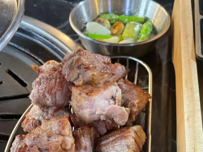 온누리육식당 구워진 삼겹살