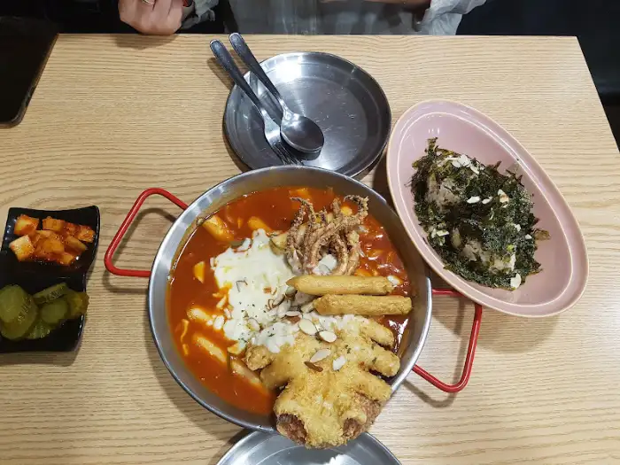 돈까스와 밥