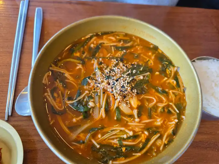 물회 그릇