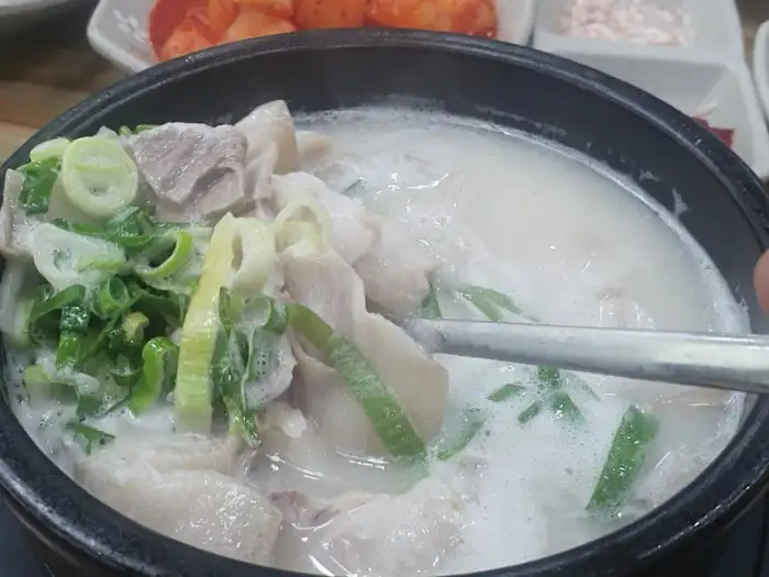 피순대국밥
