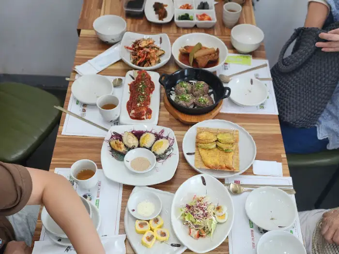 밥보 씨아전복 상차림 전체 모습