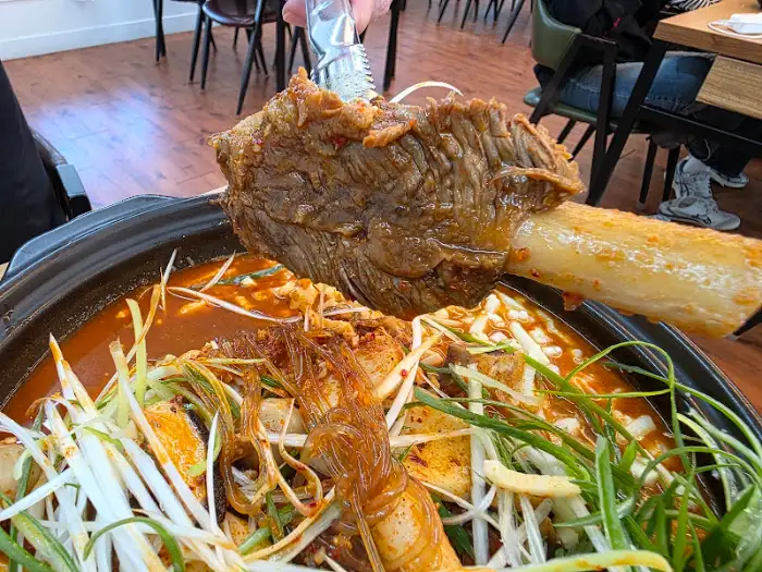 큼직한 소갈비 덩어리