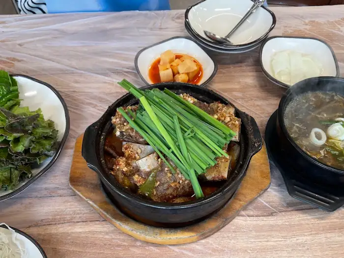 갈비찜과 볶음밥