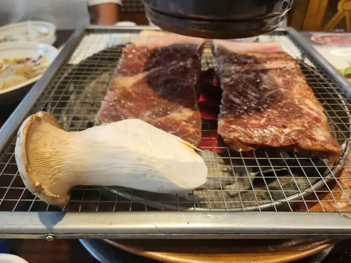 숯불 위 갈비
