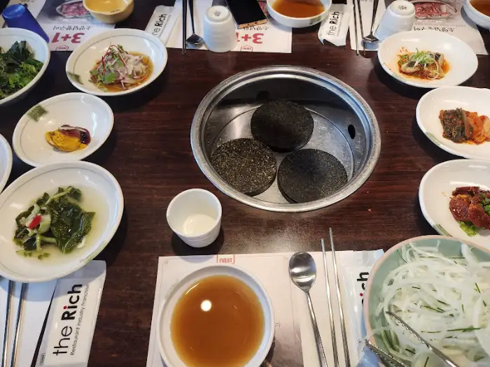 테이블 세팅