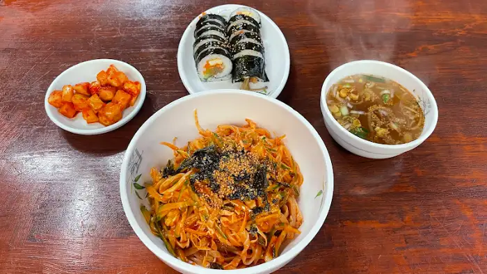 다양한 칼국수 메뉴