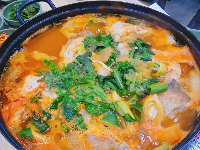 신선한 해물탕