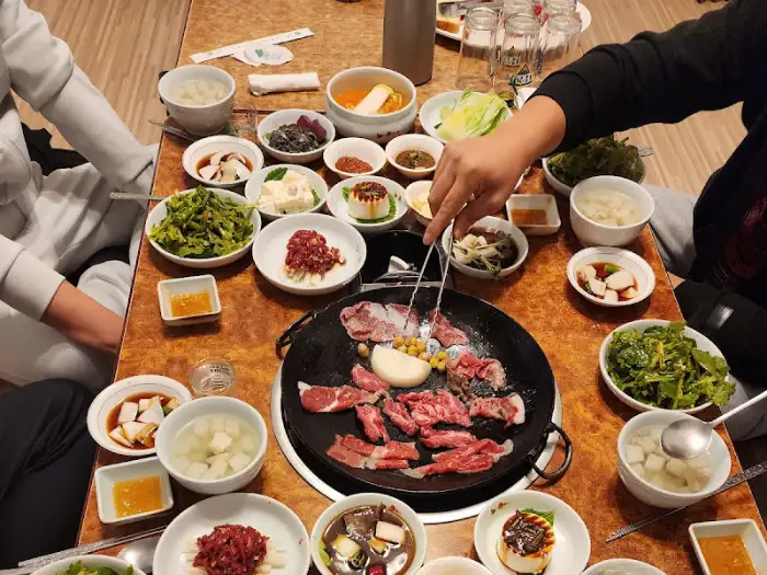 철판 요리 묘사