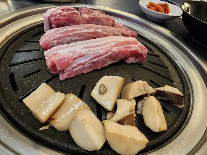 구워진 삼겹살