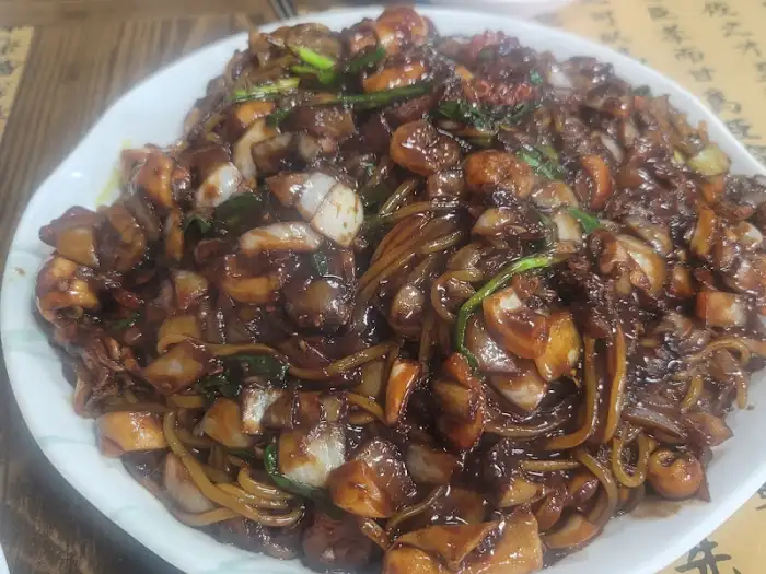 쟁반짜장 면발 디테일