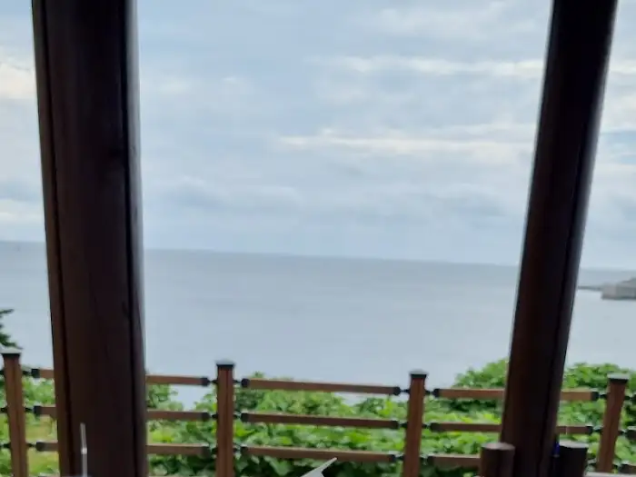 소원김밥에서 보이는 바다 풍경