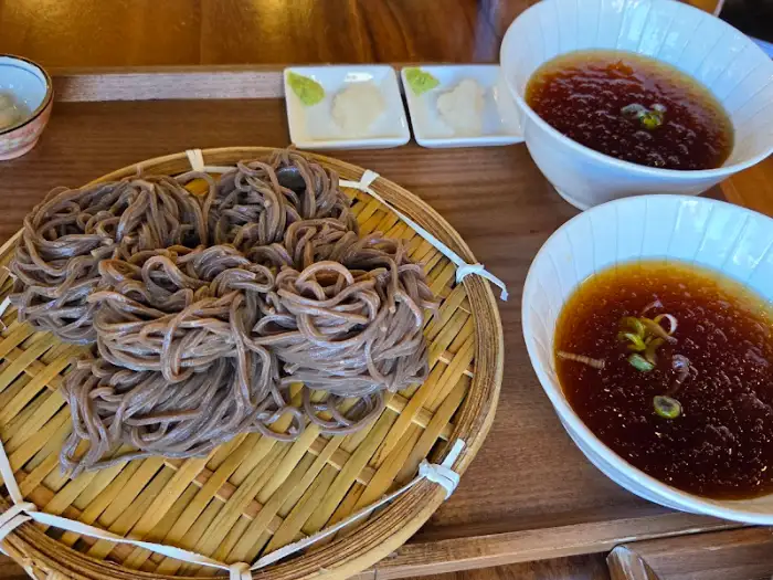 차가운 메밀소바와 쯔유