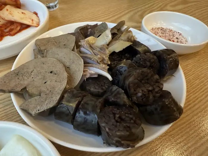 순대 한 접시