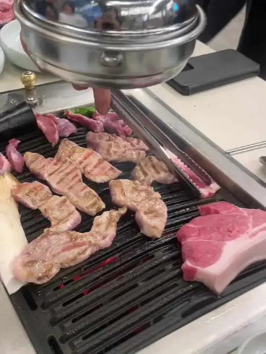 잘 익어가는 목살