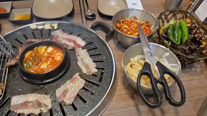 다양한 곁들임 찬
