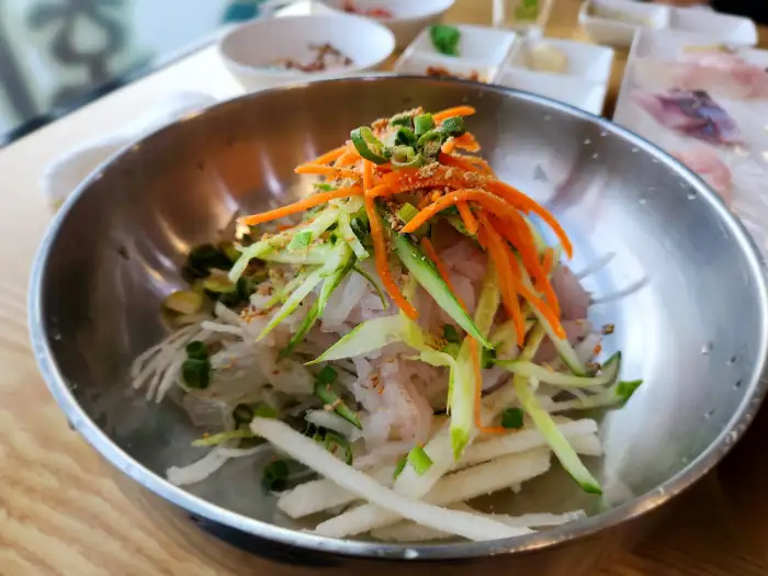 동명횟집 물회 상세 모습