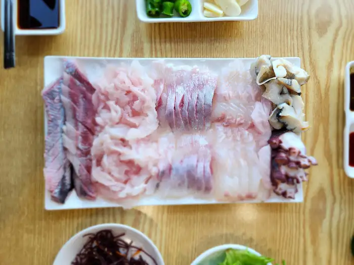 동명횟집 모듬회 상세 모습