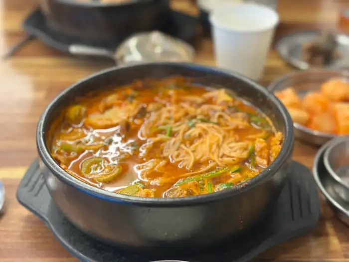 오이소 순대국 메인 비주얼