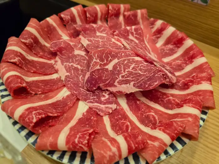 신선하고 마블링이 좋은 소고기