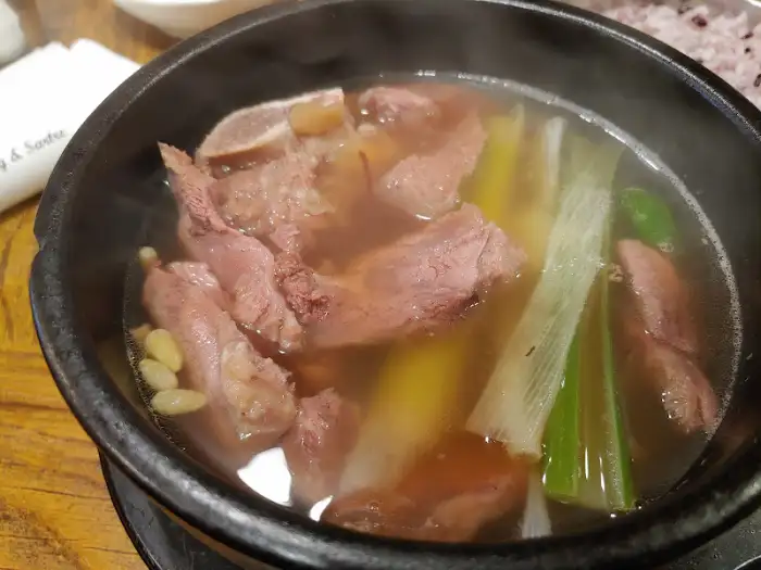 갈비탕 속 푸짐한 고기